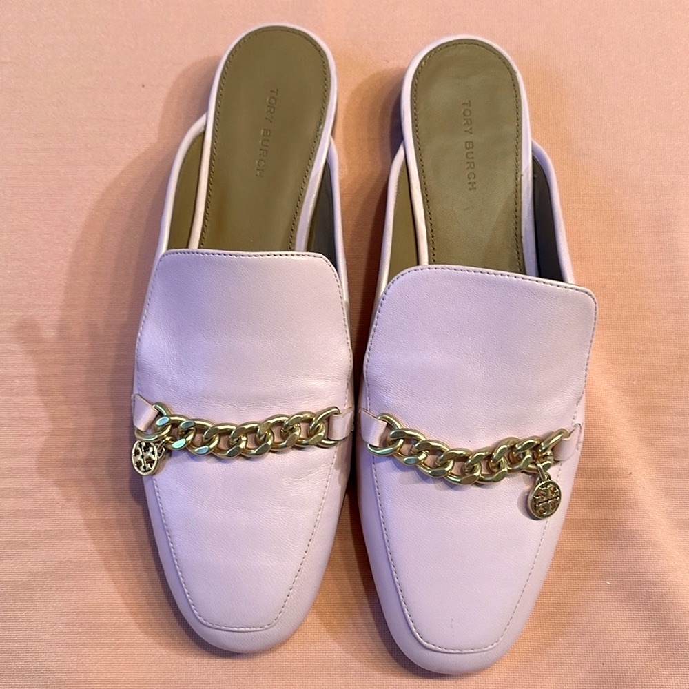 New Tory Burch Leather Shoes. Pink. Size 9.